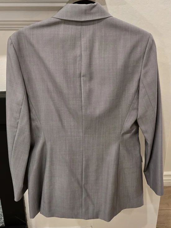 Brand New Light Gray Tailored Tahari Women's 2 piece Pants Suit. Size 8 - Picture 3 of 6